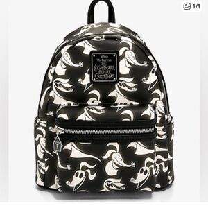 Zero Nightmare Before Christmas Loungefly Backpack (lightly used)